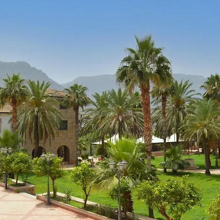 Hotel Al Balhara & 4*