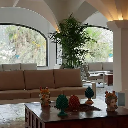 Hotel Al Balhara & 4*