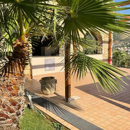 Hotel Al Balhara & 4*