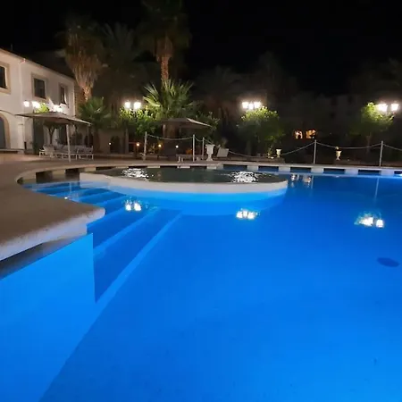 Al Balhara & Hotel 4*