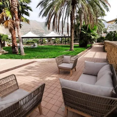 Al Balhara & Hotel Palermo